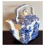 P - Vintage Masons Ironstone China Blue and White Teapot