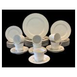 DR - Kensington Petite Fleury China Set Service for Seven