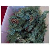 G - 15ft Holiday Garland with Pinecones, Lights and Storage Tote