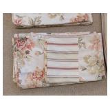 UL - Eddie Bauer Queen Duvet and Matching Linens Set