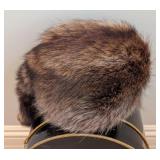 UL - Vintage Kakas Raccoon Fur Hat with Box Boston