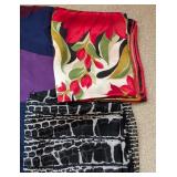 UL - Collection of 7 Assorted Patterned Scarves