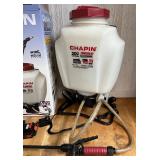 Chapin 20V Rechargeable Backpack Sprayer with Scotts Wizz Spreader