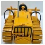 1:16 Scale Caterpillar D2 No.2 Tool Bar Diecast Model Tractor with Box