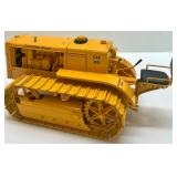 Caterpillar D2 1:16 Scale Diecast Model Tractor by ACMOC 2004