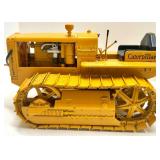 Norscot Caterpillar CAT Twenty-Two Track-Type Tractor Diecast Model with Display Case