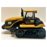 1:32 Scale CAT Challenger 95E Die-Cast Agricultural Tractor Model by Norscot