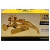 1:16 Scale Caterpillar No. 1 Terracer Diecast Model with Box