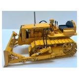1:16 Scale Caterpillar D2 No.2 Tool Bar Diecast Model by ACMOC 2004