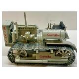Die-cast 1:25 Caterpillar 1931 Model Sixty Diesel Tractor with Box