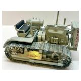 Die-cast 1:25 Caterpillar 1931 Model Sixty Diesel Tractor with Box