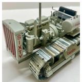 Die-cast 1:25 Caterpillar 1931 Model Sixty Diesel Tractor with Box