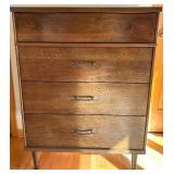 Harmony House Mid-Century Modern 4-Drawer Dresser