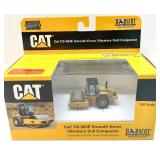 Set of 2 Cat Die-Cast 1:87 Scale Models: 160H Motor Grader & CS-563E Soil Compactor