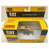 Set of 2 Cat Die-Cast 1:87 Scale Models: 160H Motor Grader & CS-563E Soil Compactor