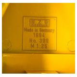 NZG 1:25 Scale Model Caterpillar Diesel Bulldozer No. 399 Made in Germany 1994