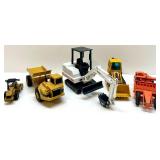 Set of 5 Die-Cast Construction Vehicle Toys CAT and Bobcat