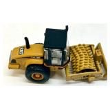 Set of 5 Die-Cast Construction Vehicle Toys CAT and Bobcat