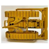 1:16 Scale CAT D4 Crawler Tractor Diecast Model by Classic Construction Models