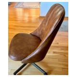 Dining Table with Wood Grain Finish and 4 Rolling Chairs