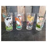Vintage Warner Brothers Looney Tunes Drinking Glasses