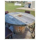 Bar height Spool with 4 Bar Stools Great for the Patio