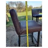 Bar height Spool with 4 Bar Stools Great for the Patio