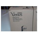 *12* Gillette Venus Extra Smooth Razors