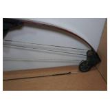 Vintage Bear Whitetail Hunter Compound Bow