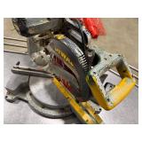 DeWALT 12" Sliding Compound Mitre Saw. DW708. Tested. Works.