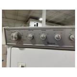 Whirlpool Stackable Washer/Dryer. Mod WGT4027EWO