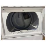 Whirlpool Stackable Washer/Dryer. Mod WGT4027EWO