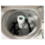 Whirlpool Stackable Washer/Dryer. Mod WGT4027EWO