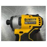 DeWALT 1/4" Cordless Impact Driver DCF809.20VMax. Tool Only. Tested. Works.