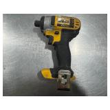 DeWalt 1/4" Cordless Impact Driver DCF885 20vMax. Tool Only. Tested. Works
