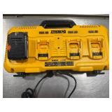 DeWALT Fast Charger DCB104 with One 20VMax/Lithium Ion Battery. Tested. Works.