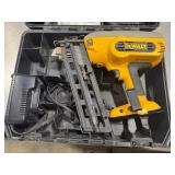DeWALT 18V Finish Nailer DC618 with Carry Case and Charger. Tested. Works.