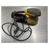 DeWALT Random Orbit Palm Sander DWE6423 With DeWALT Bag. Tested. Works.