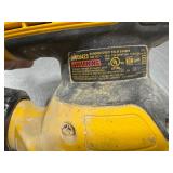 DeWALT Random Orbit Palm Sander DWE6423 With DeWALT Bag. Tested. Works.