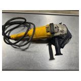 DeWALT 7"/9" ANGLE Sander/Grinder D28494. 6000 RPM.  Tested. Works.