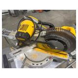 Dewalt 12" Double Bevel Sliding Compound Miter Saw DWS779