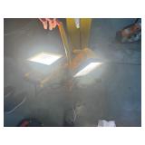 Worklight with Tripod Stand. Tested. Works.