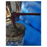 Hydraulic fluid pump