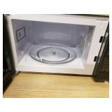 Chefman Microwave oven