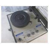 (D-3) Califone 1450C Portable Phono...