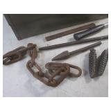(EC1) 19" Metal Tool Box with Log C...