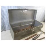 (EC1) 19" Metal Tool Box with Log C...