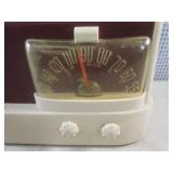 (BSB) Vintage Emerson Tube Radio - ...