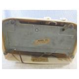 (BSB) Vintage Emerson Tube Radio - ...