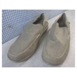 (BSB) Pair of Crocs Size 13...